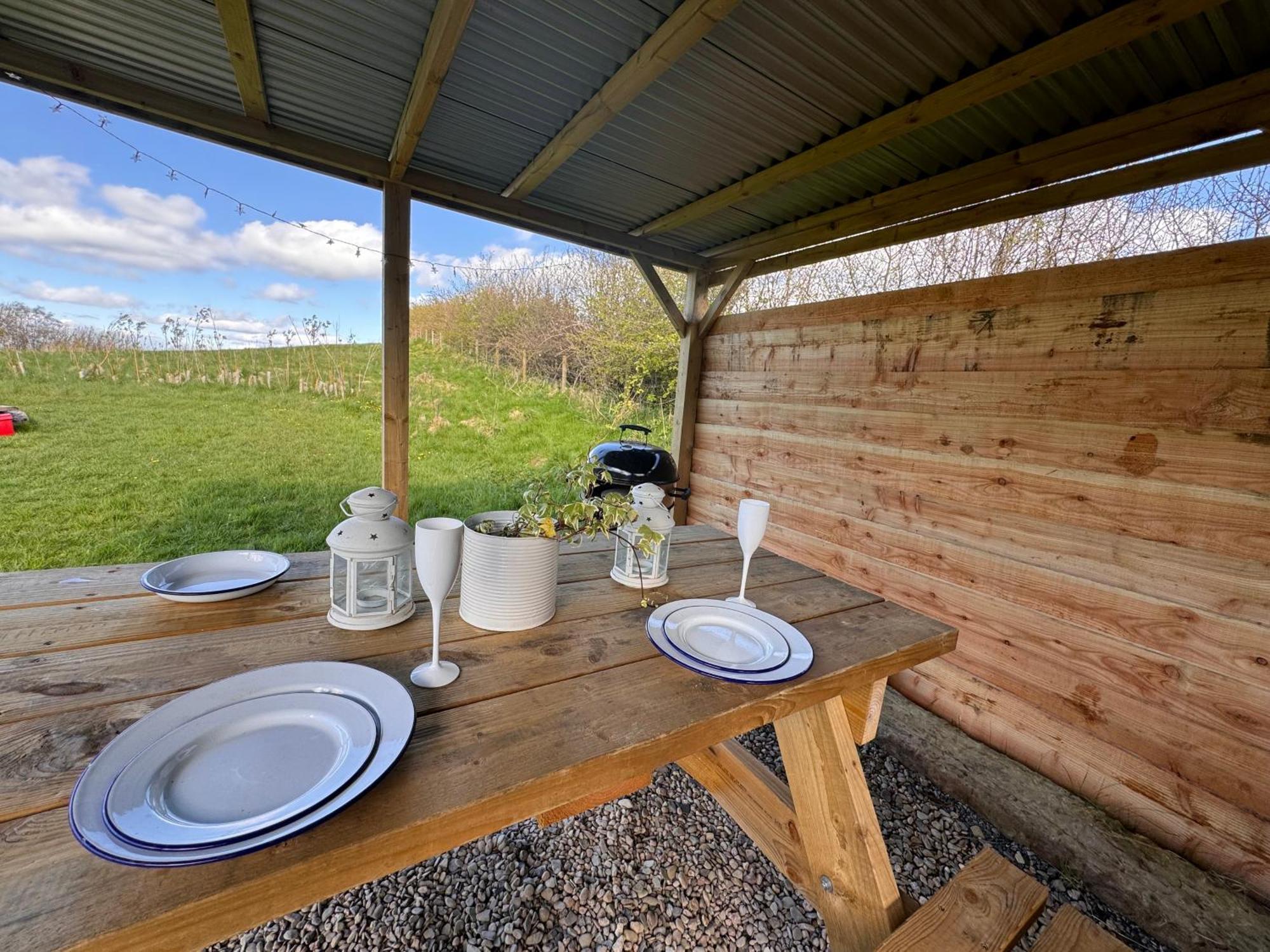 Geodesic Dome Glamping Hotell Llanidloes Exteriör bild